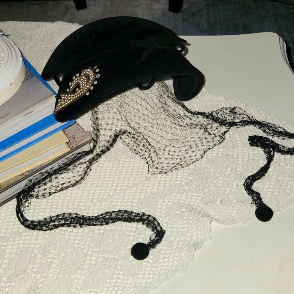 Vintage hat from the 40's